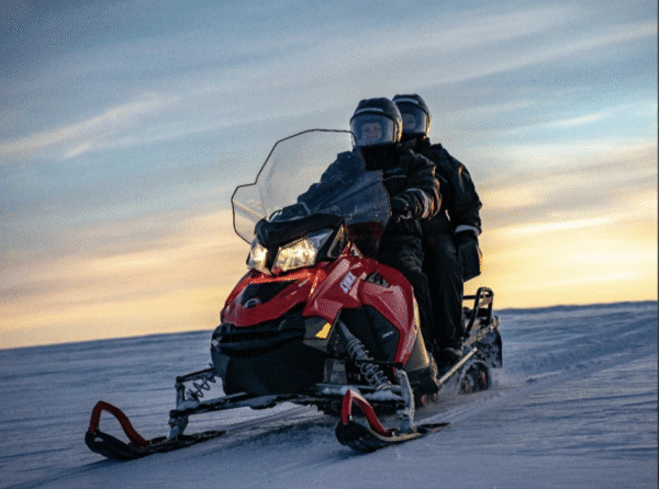 Snow mobile
