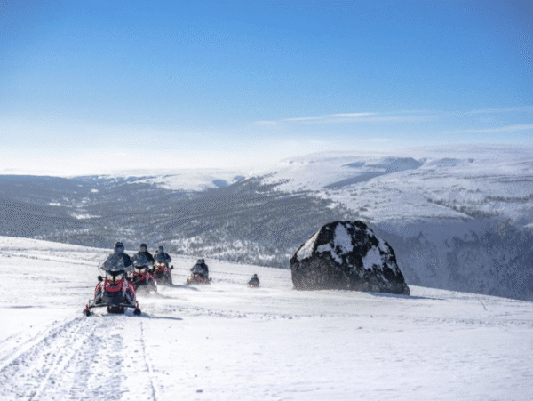 Snow mobile - Image 3